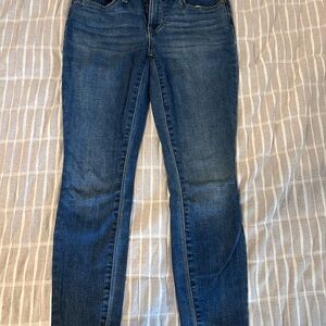 Lucky Brand Blue Skinny Jeans with Classic Style